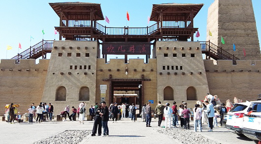 金股宝配资 国庆中秋假期 交河驿·坎儿井源景区客流爆棚